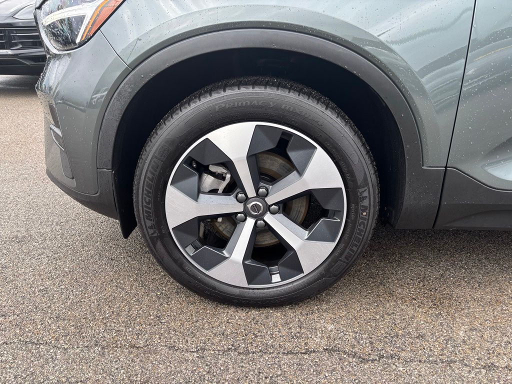 2026 Volvo XC40 Core - Photo 29