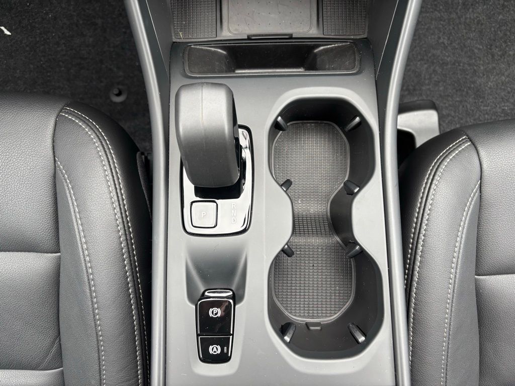 2026 Volvo XC40 Core - Photo 27
