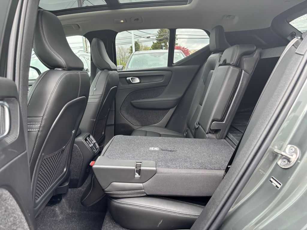 2026 Volvo XC40 Core - Photo 20