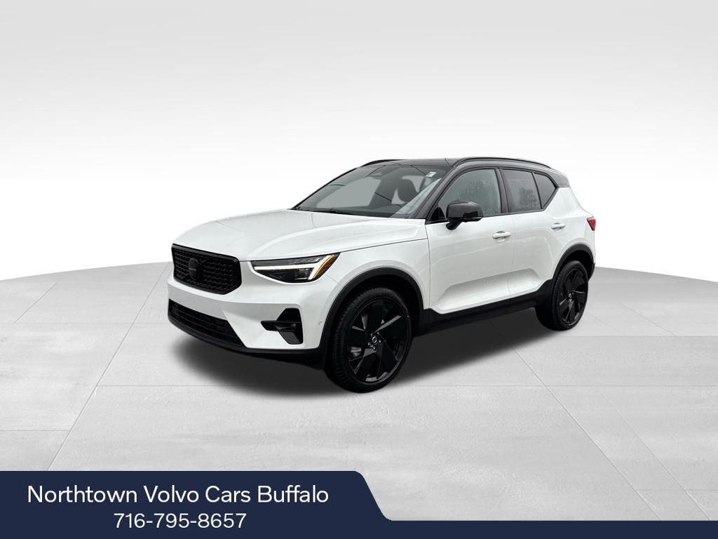2026 Volvo XC40 Ultra Black Edition's photo
