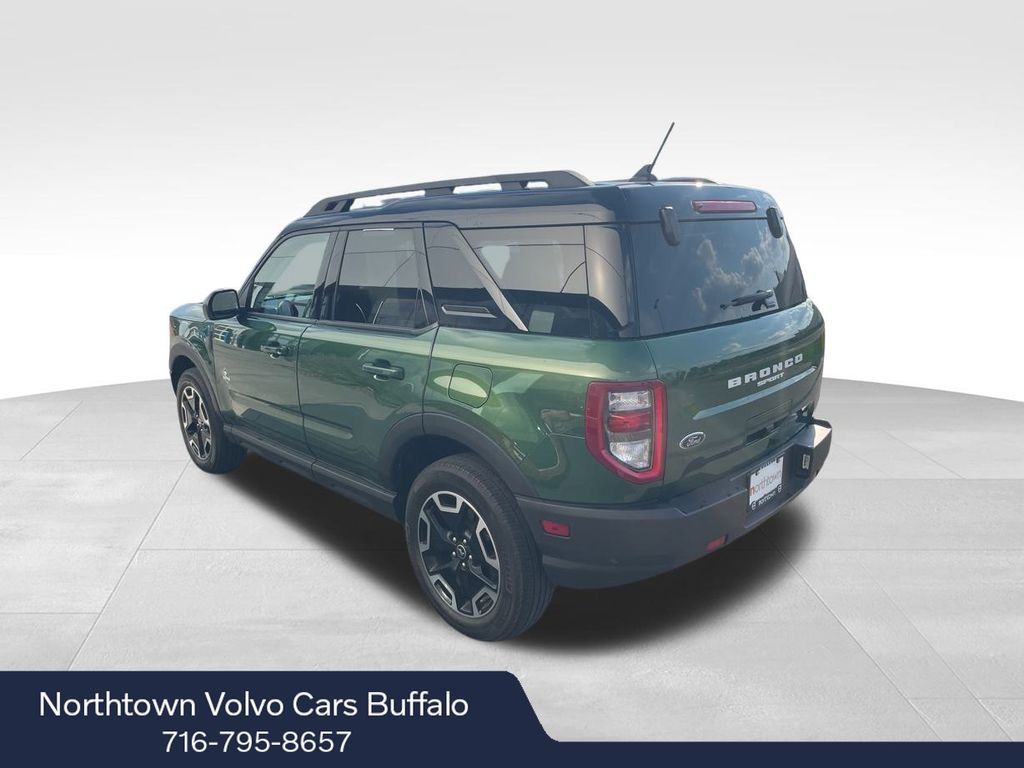 2023 Ford Bronco Sport Outer Banks photo 3