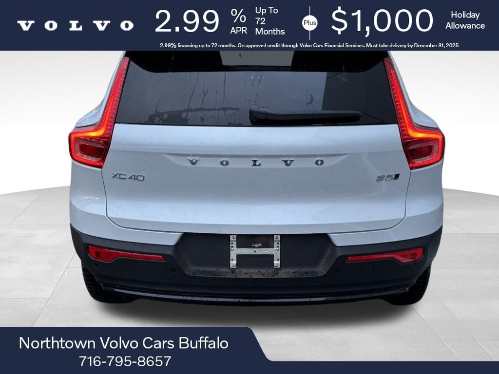 New 2026 Volvo XC40 B5 Plus SUV