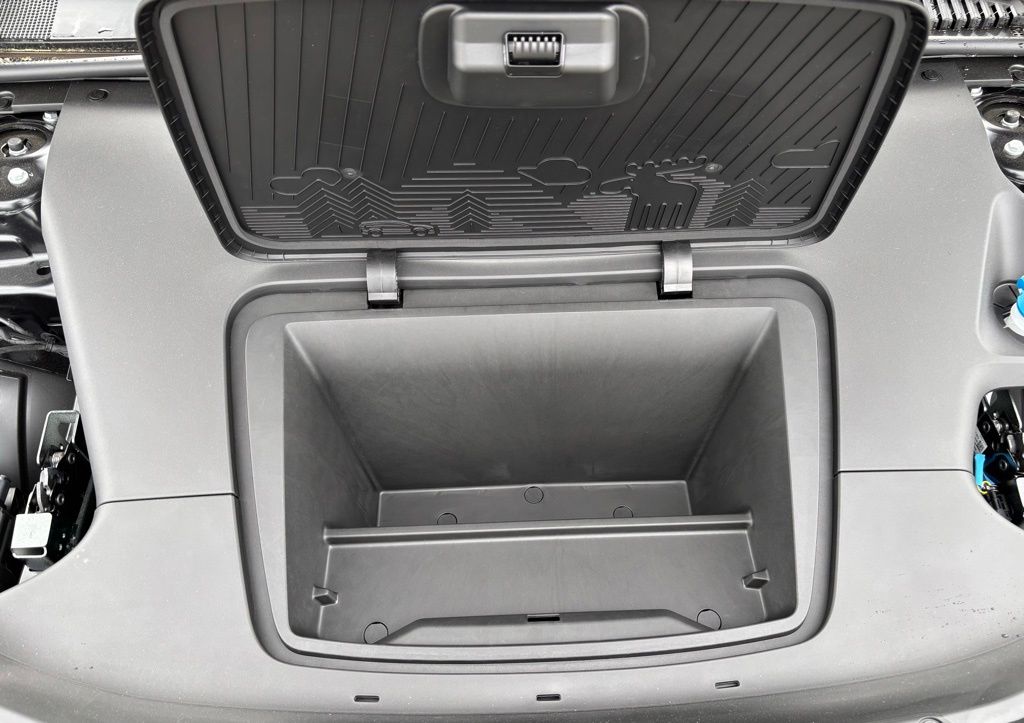 2026 Volvo EX30 Plus - Photo 20