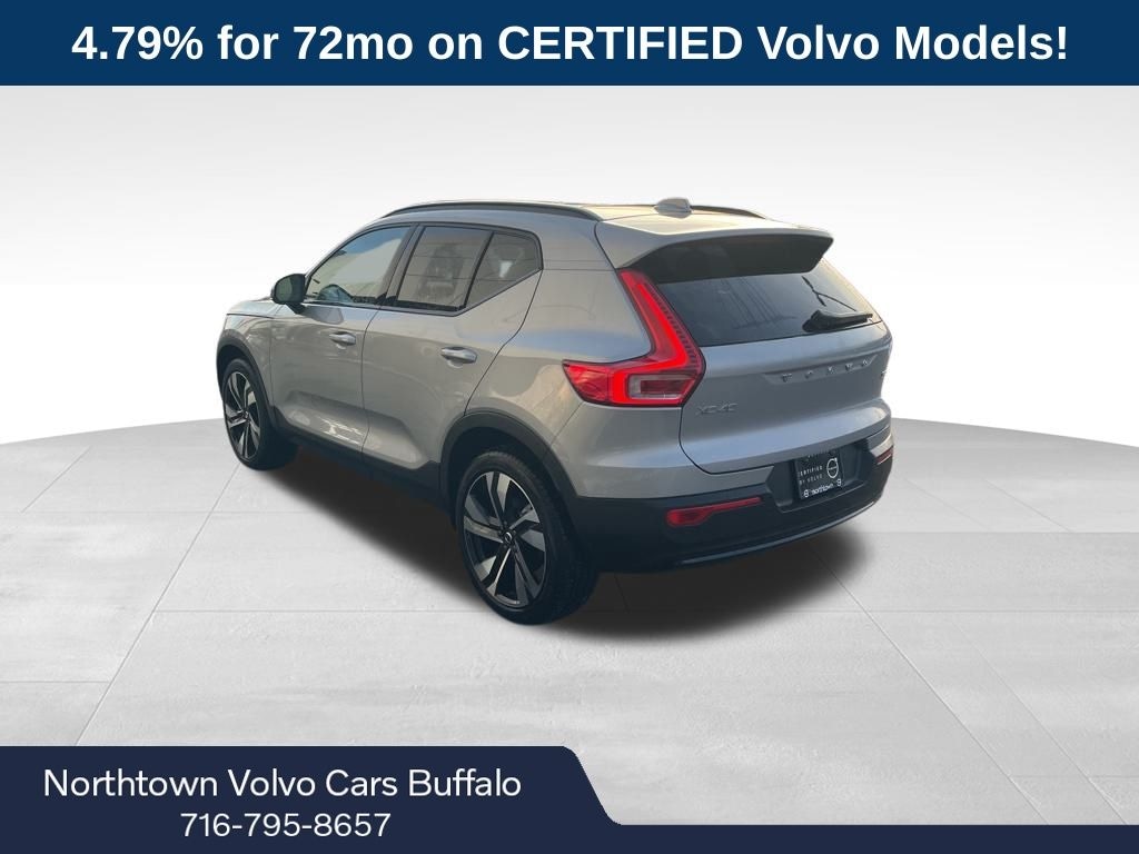 Certified 2025 Volvo XC40 B5 Ultra Dark Theme SUV