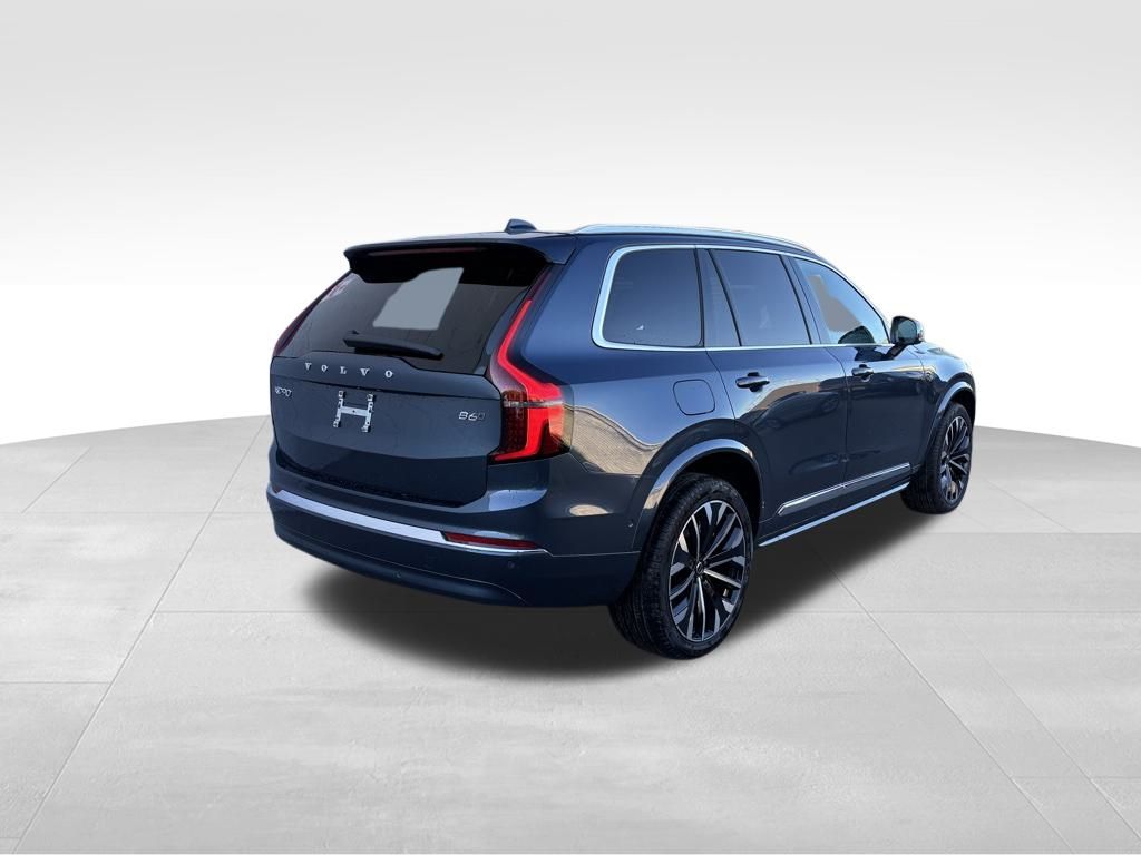 2026 Volvo XC90 Plus - Photo 6