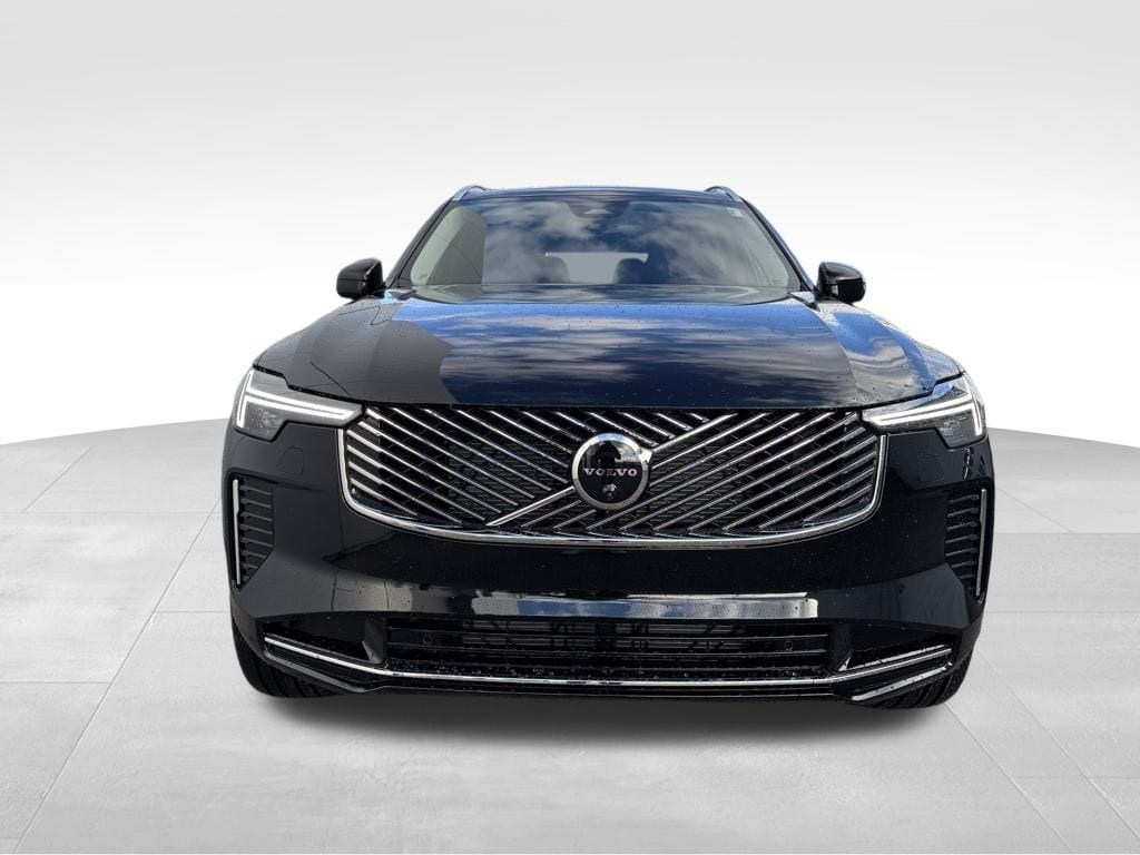 2026 Volvo XC90 Plus - Photo 8