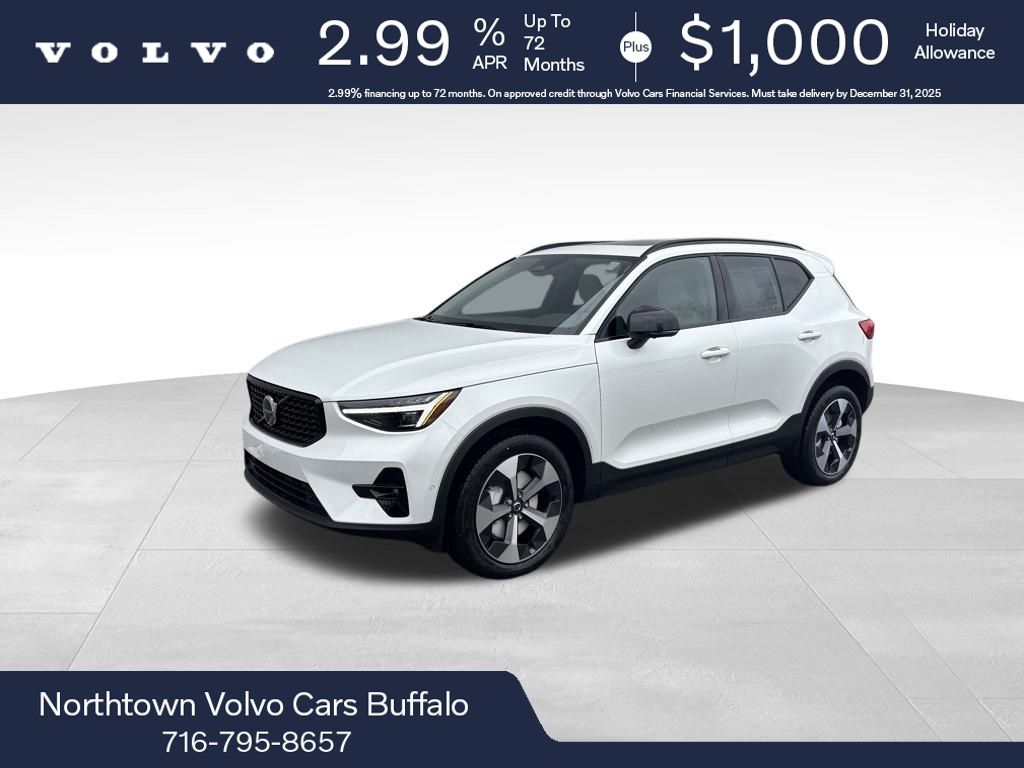 2026 Volvo XC40 Plus's photo