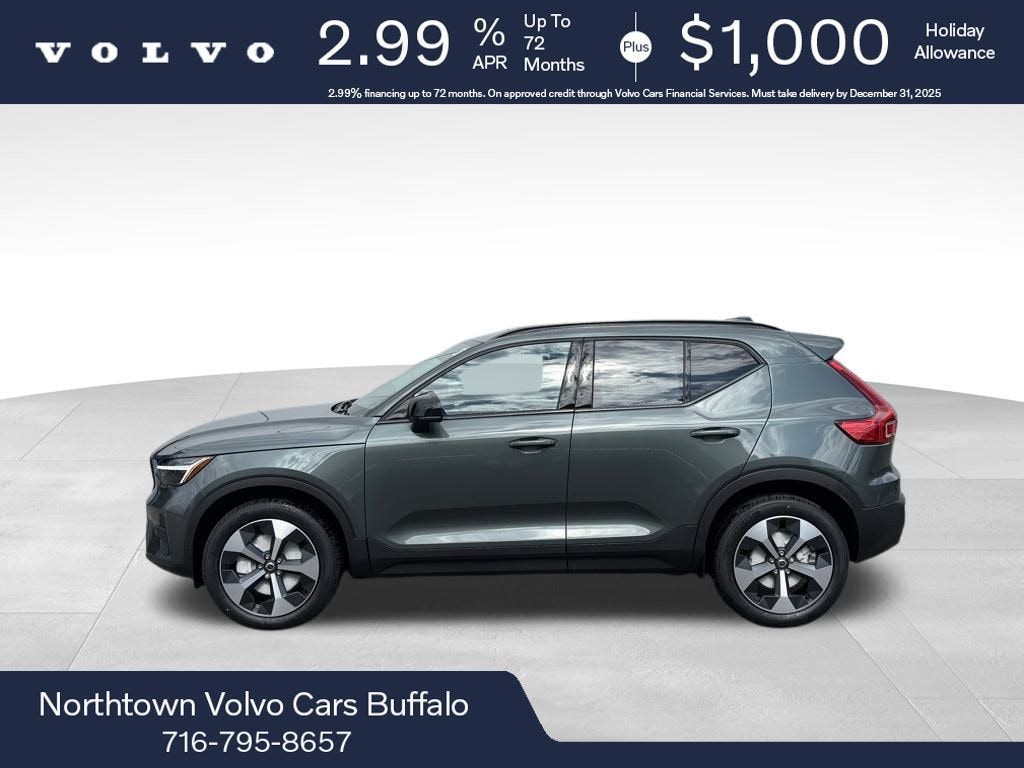 New 2026 Volvo XC40 B5 Core SUV