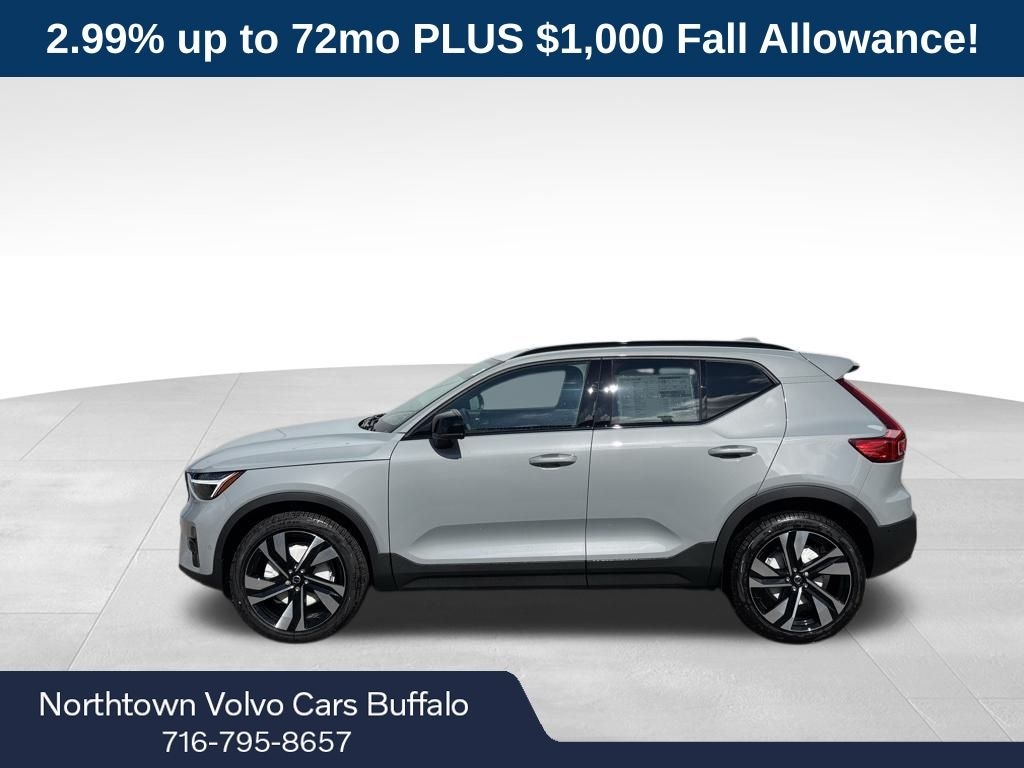 New 2026 Volvo XC40 B5 Plus SUV