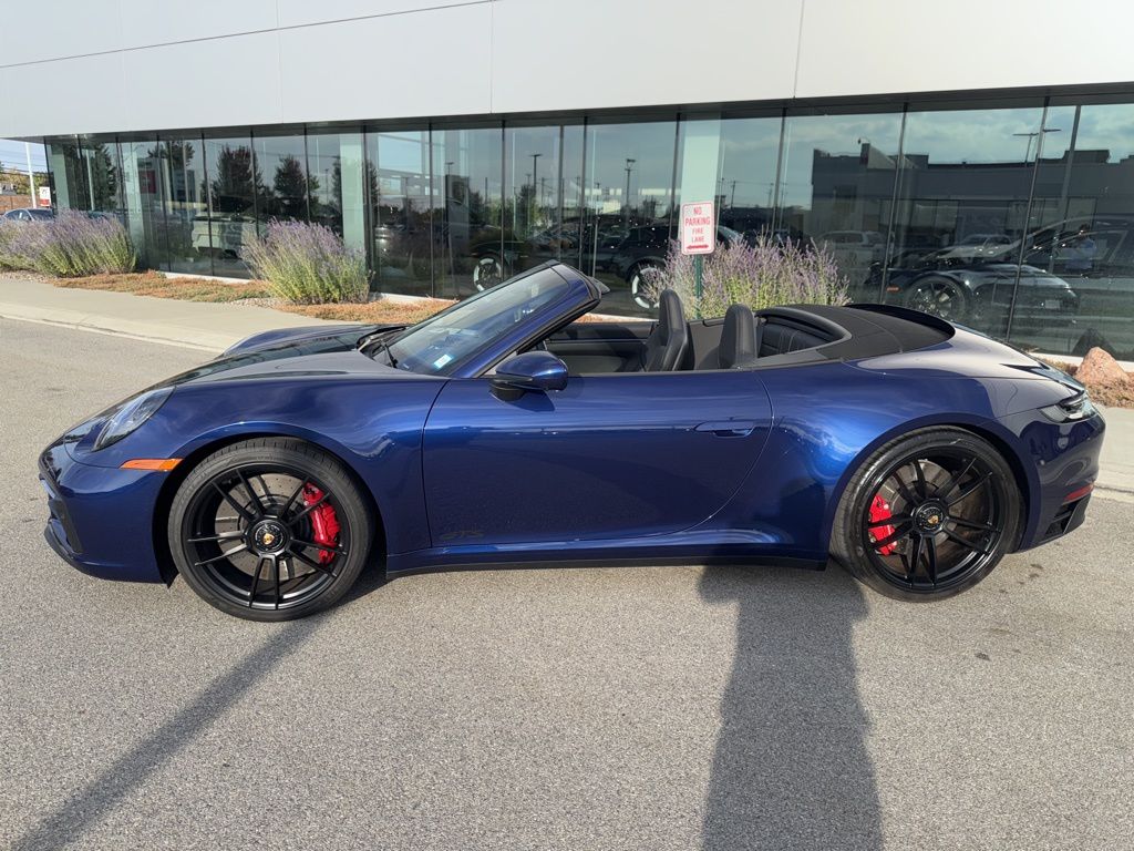 2024 Porsche 911 GTS photo 3