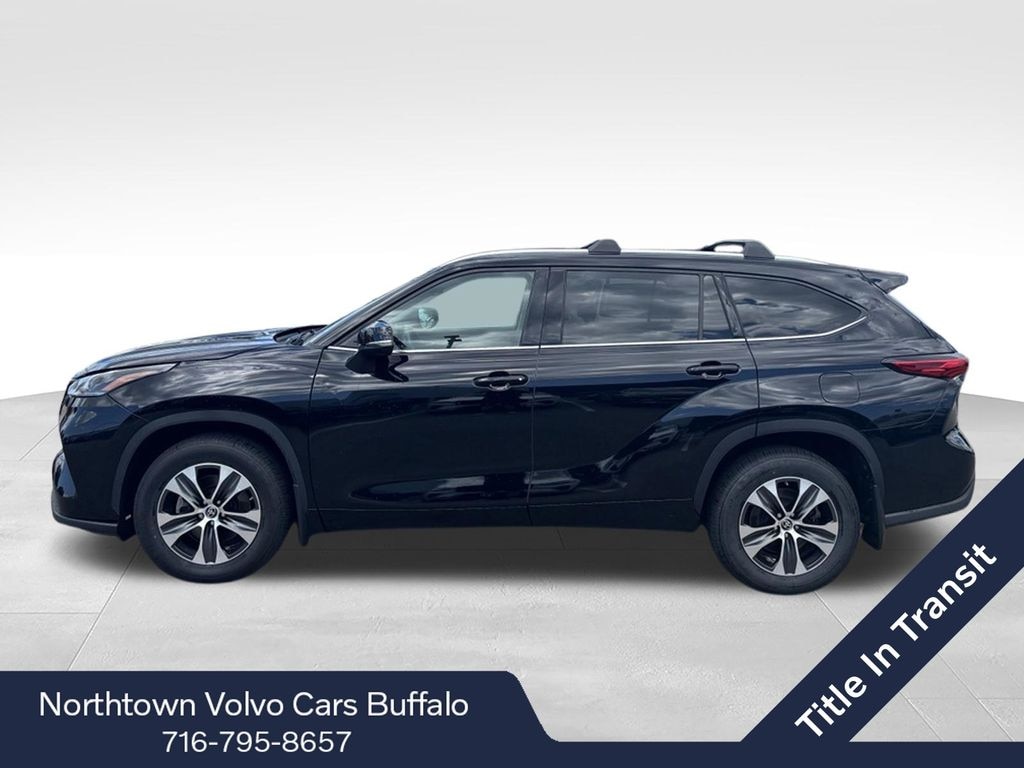 Used 2021 Toyota Highlander XLE SUV