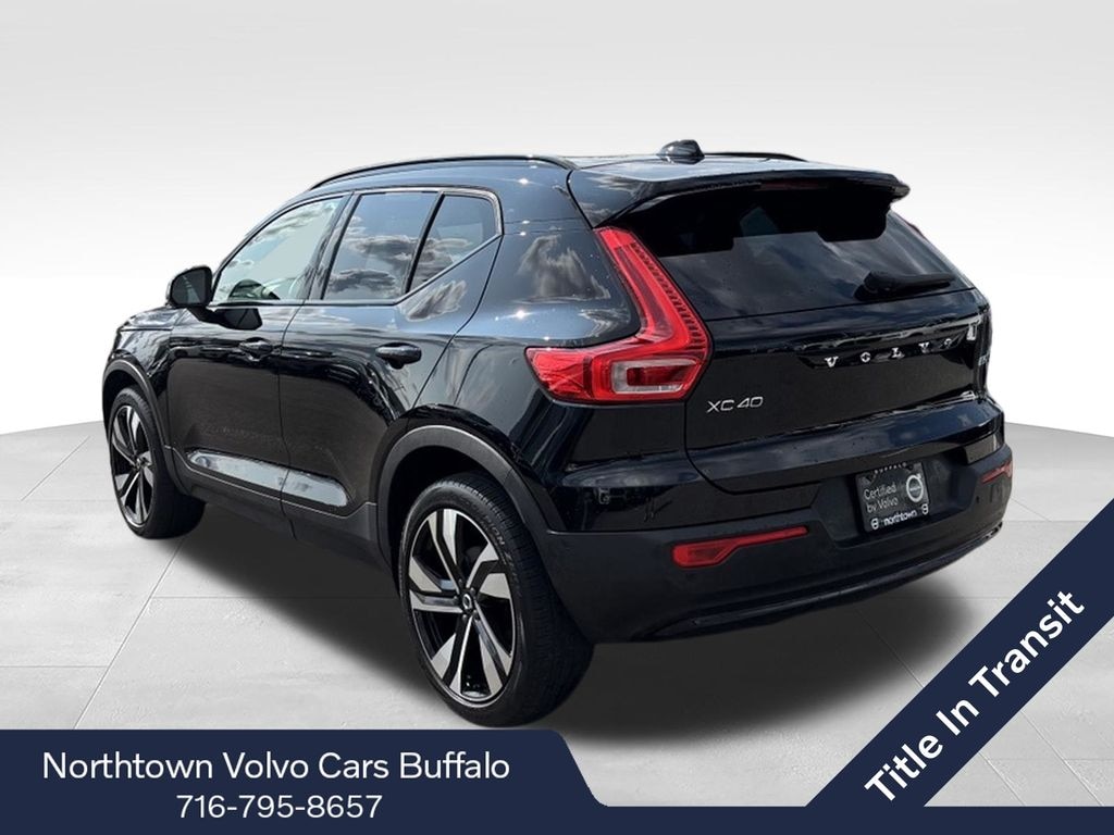 Certified 2023 Volvo XC40 B5 Plus Dark Theme SUV