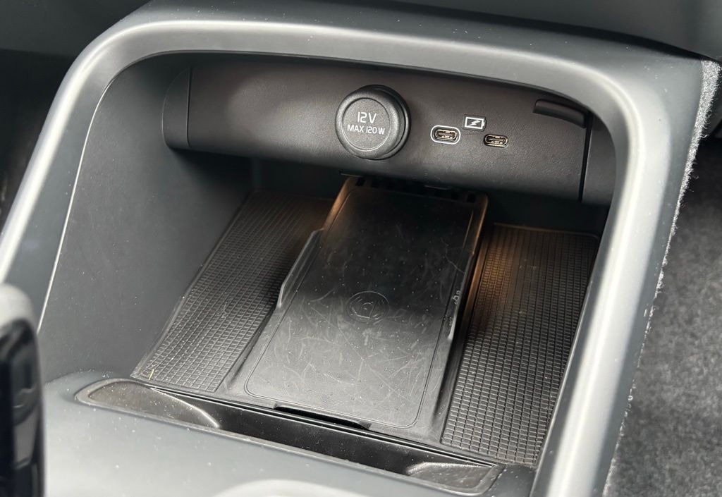 2026 Volvo XC40 Core - Photo 11