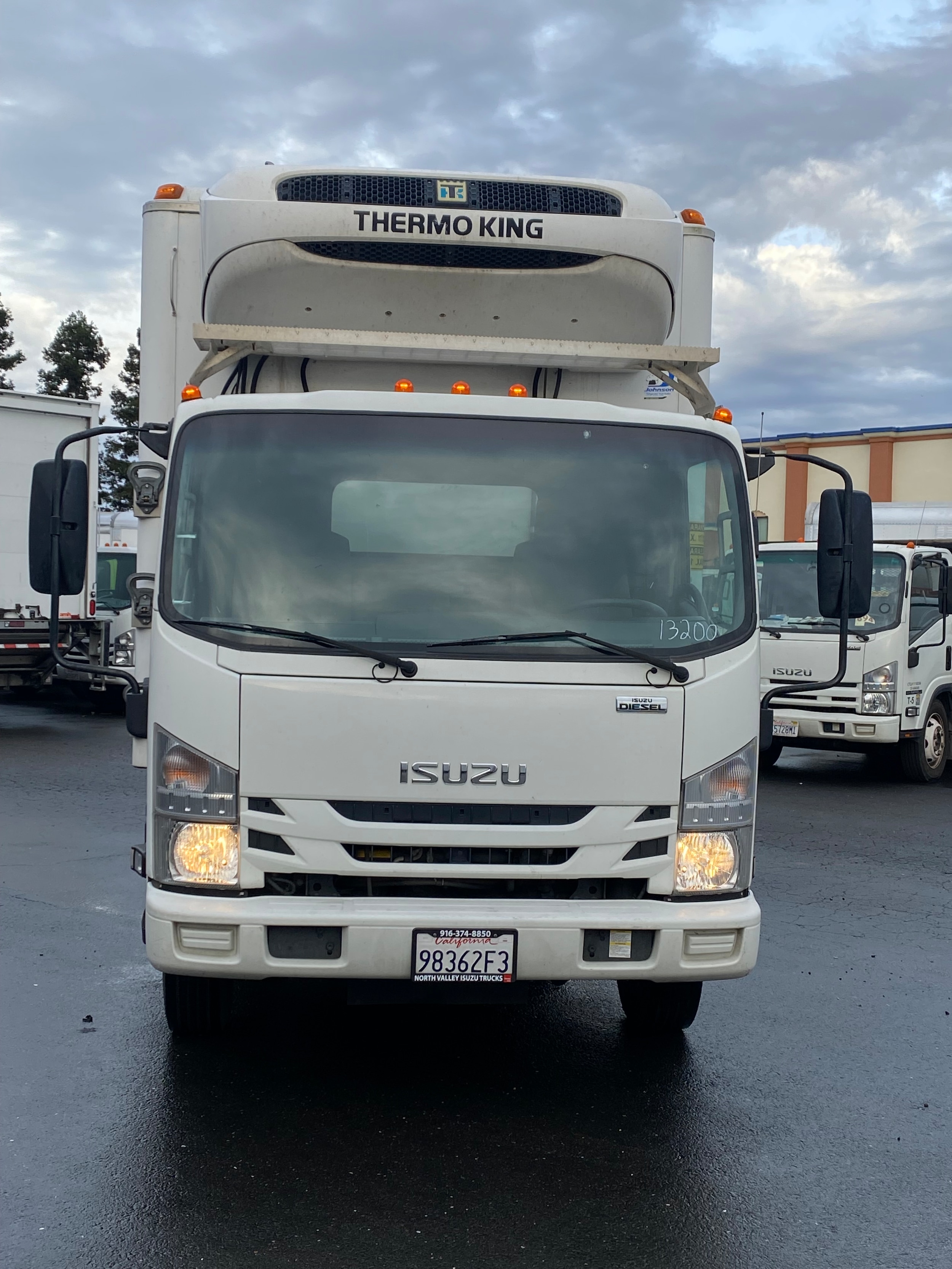 2019 Isuzu NRR 19,500 gvwr photo 2