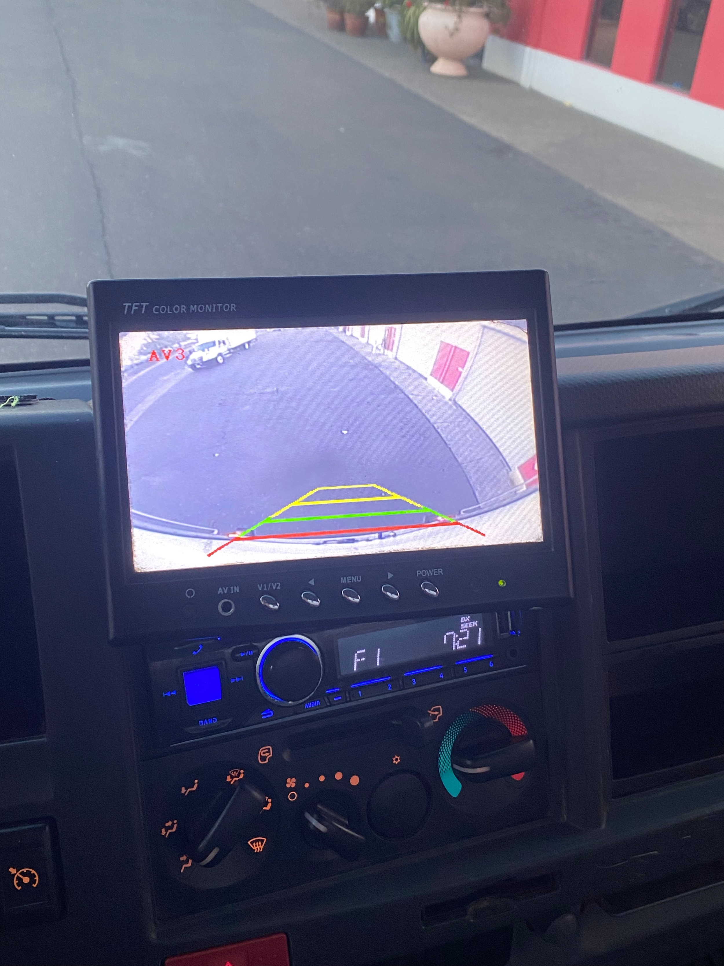 2019 Isuzu NRR - Photo 14