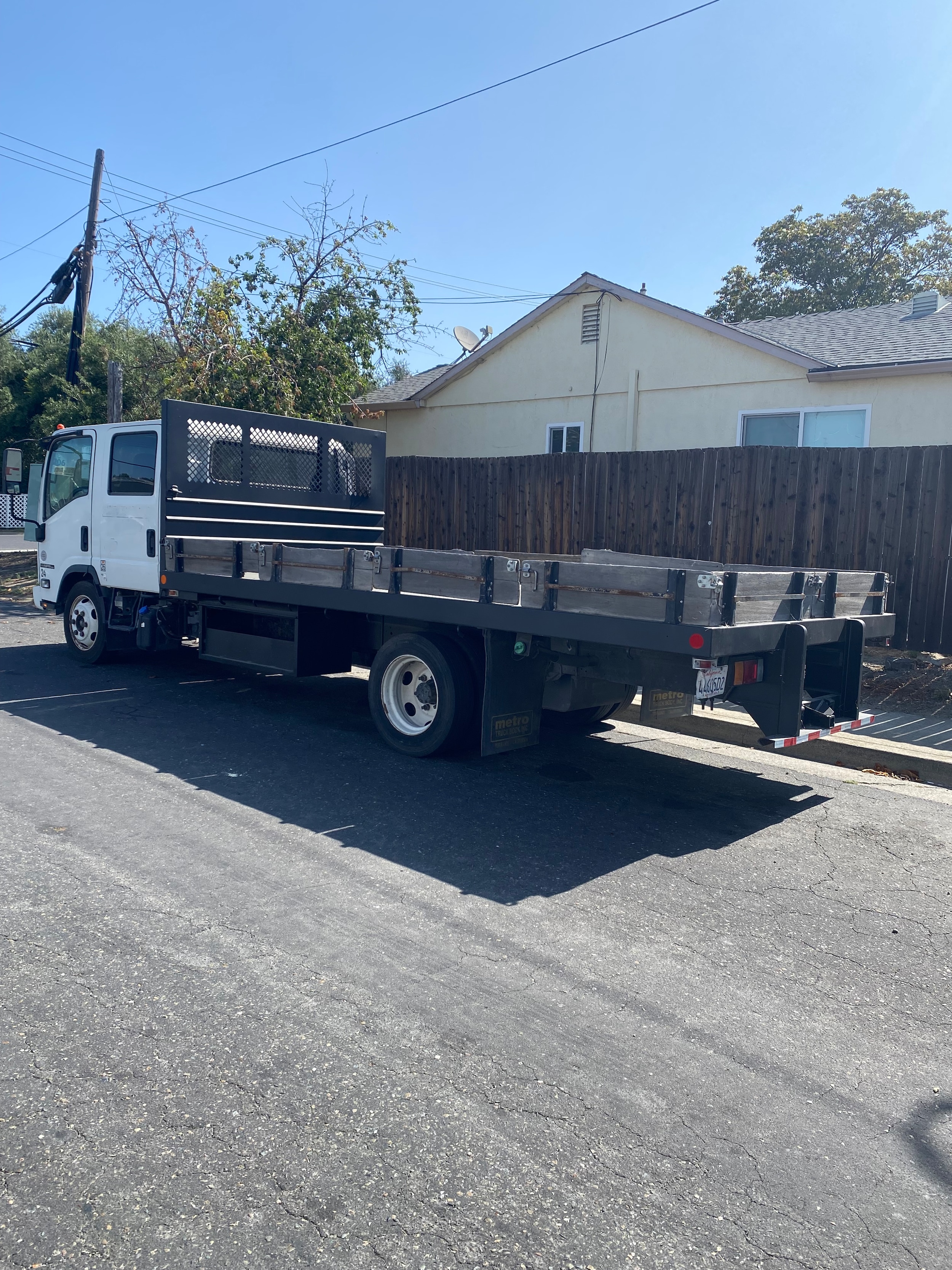 2017 Isuzu NPR-XD 16,000 gvwr photo 3