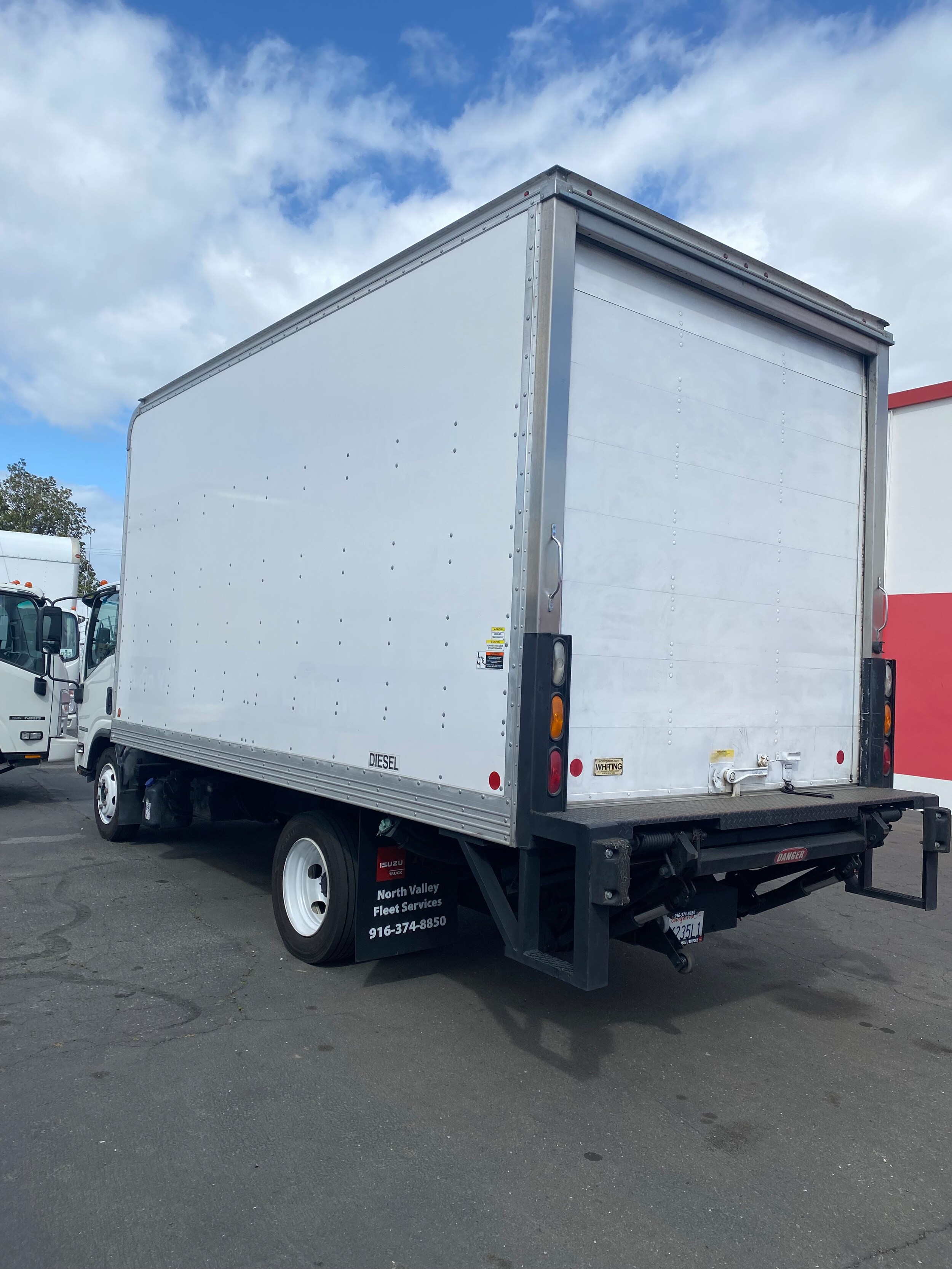 2014 Isuzu NRR 19,500 gvwr photo 5