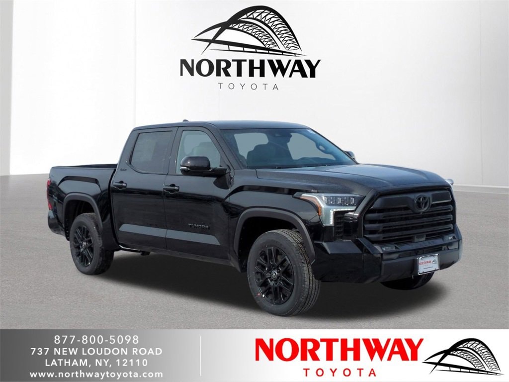 New 2026 Toyota Tundra Limited LIMITED CREWMAX 5.5