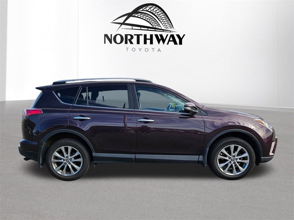 2017 Toyota RAV4 Limited photo 2