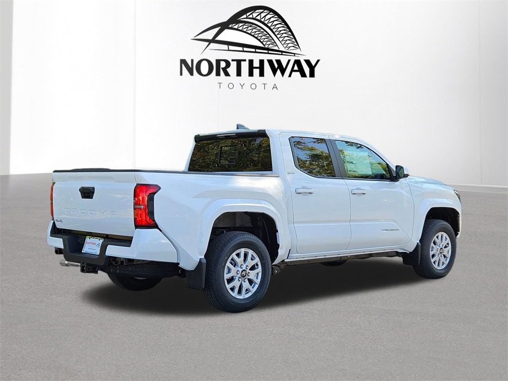 2025 Toyota Tacoma SR5 4x4 Double Cab photo 4