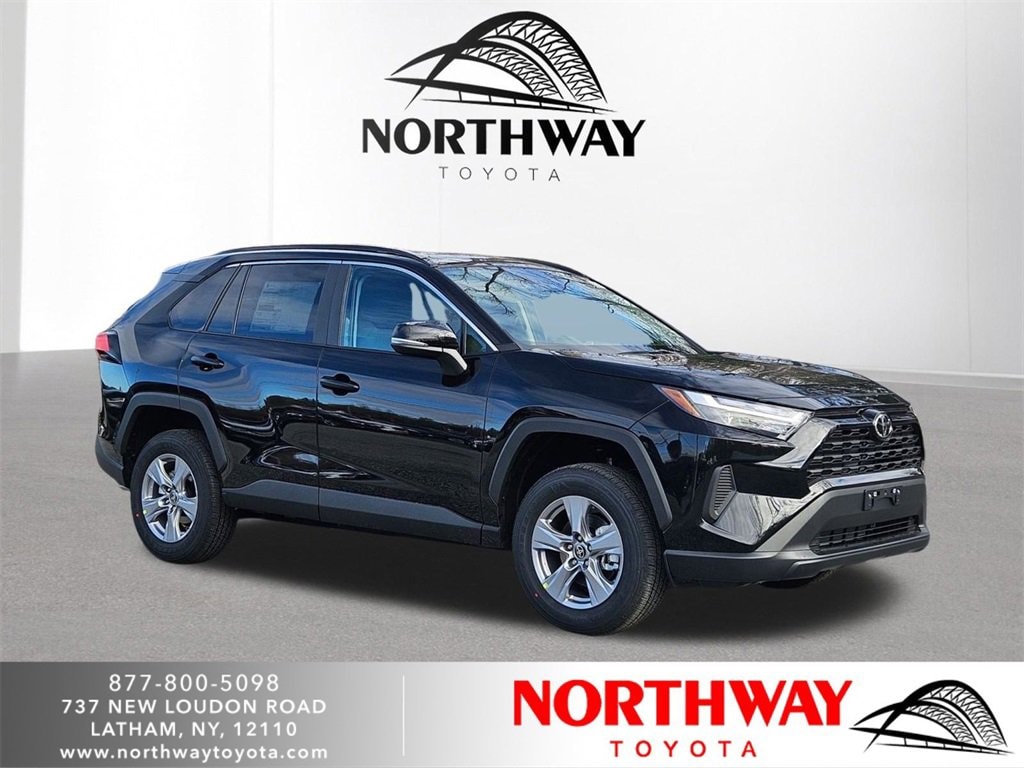 2025 Toyota RAV4 XLE AWD SUV 