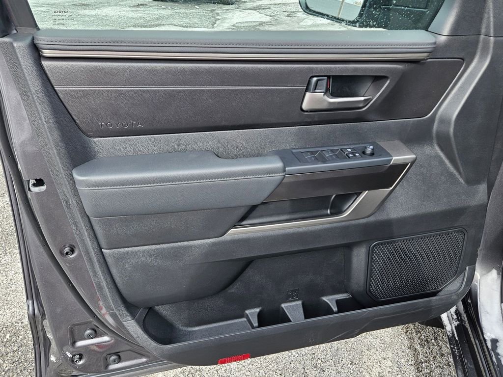 2026 Toyota Tundra SR5 - Photo 10