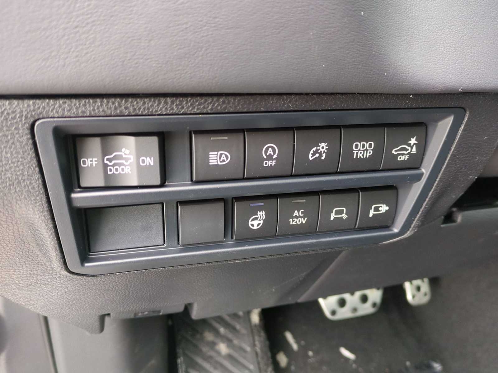 2026 Toyota Tundra Platinum - Photo 16