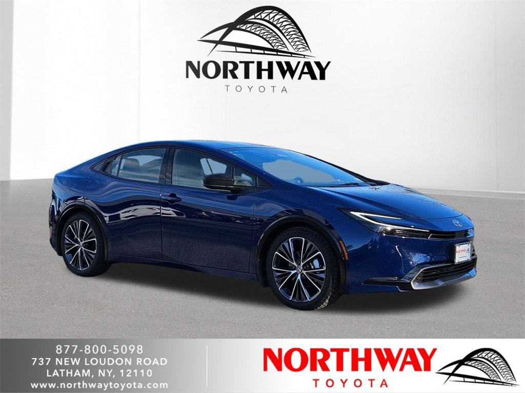 2025 Toyota Prius XLE's photo