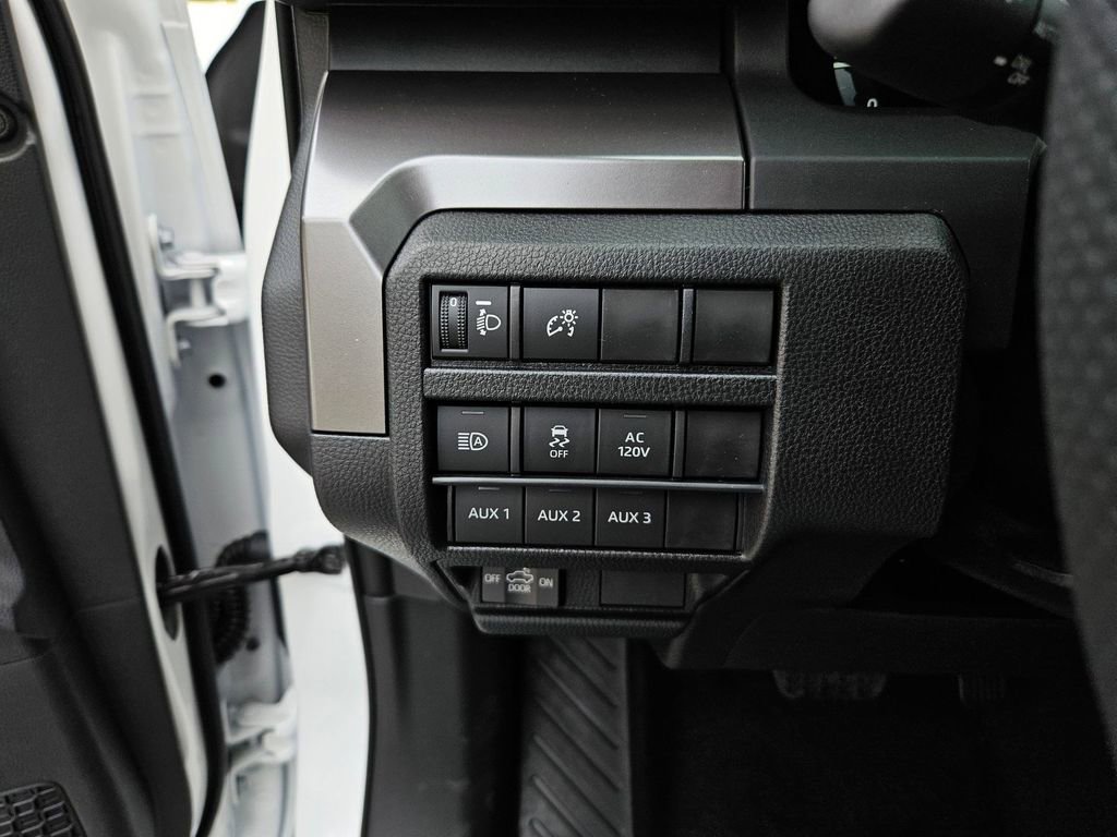 2025 Toyota Tacoma TRD Off Road - Photo 17