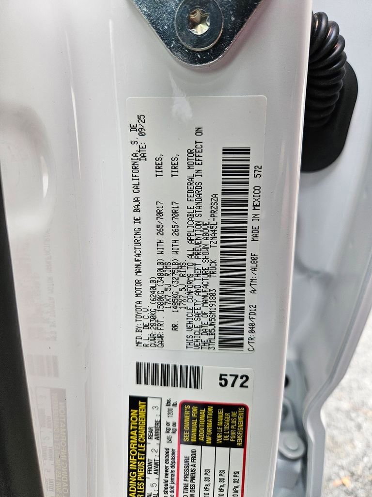 2025 Toyota Tacoma TRD Off Road - Photo 25