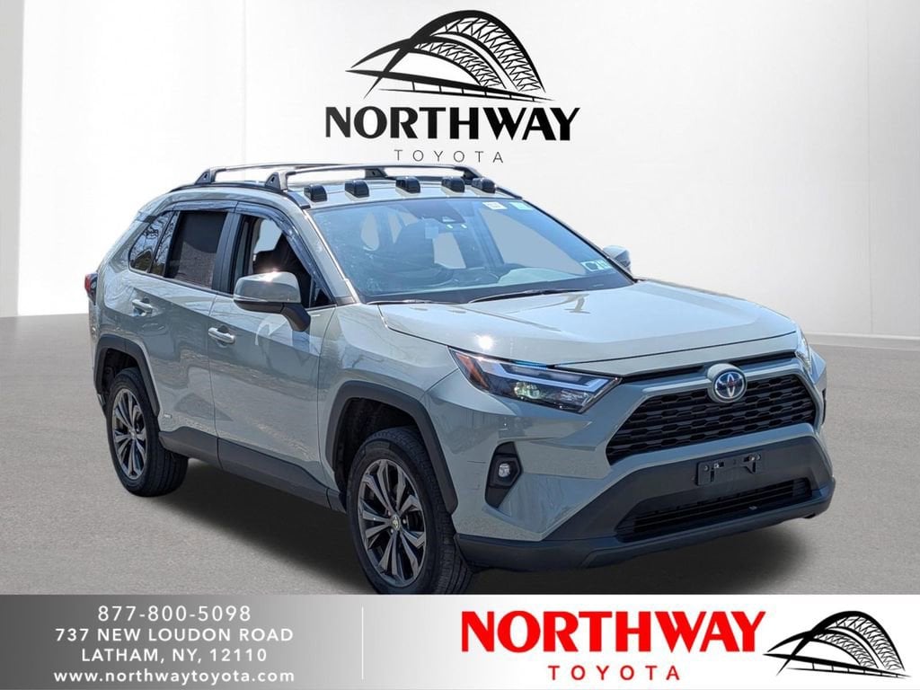 2022 Toyota RAV4 Hybrid SUV 