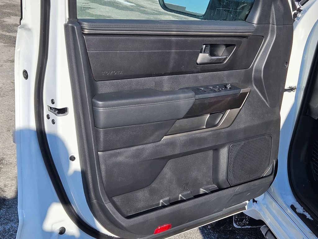 2026 Toyota Tundra SR5 - Photo 10