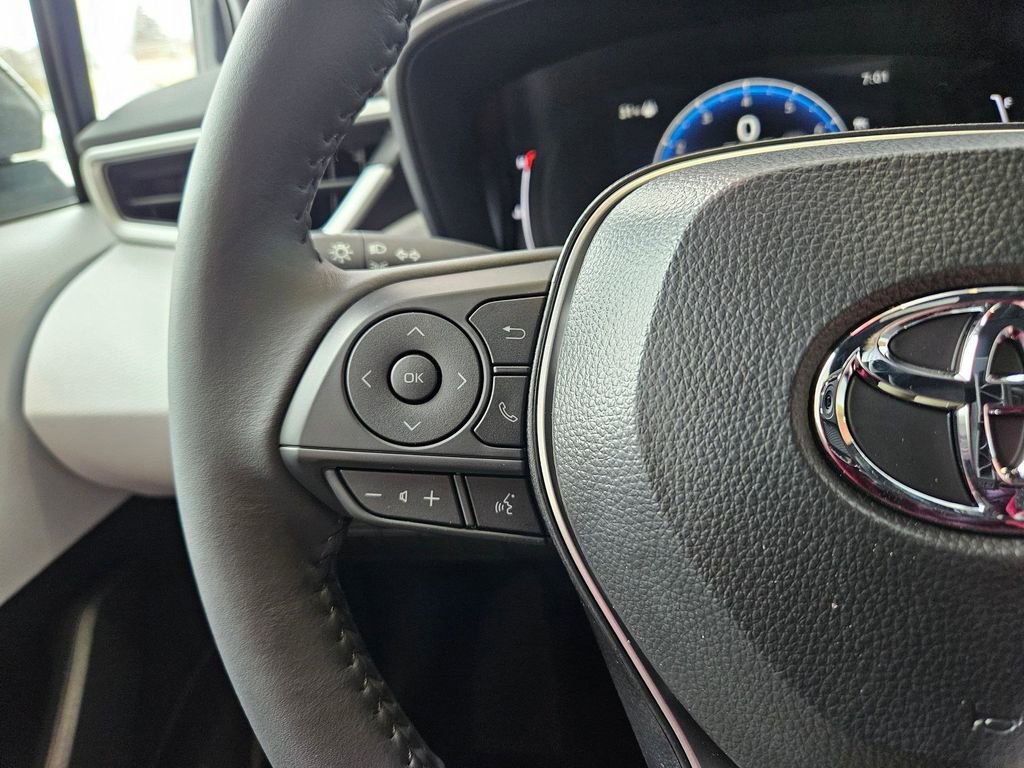 2026 Toyota Corolla SE - Photo 11