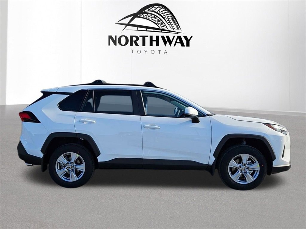 New 2025 Toyota RAV4 XLE XLE AWD SUV