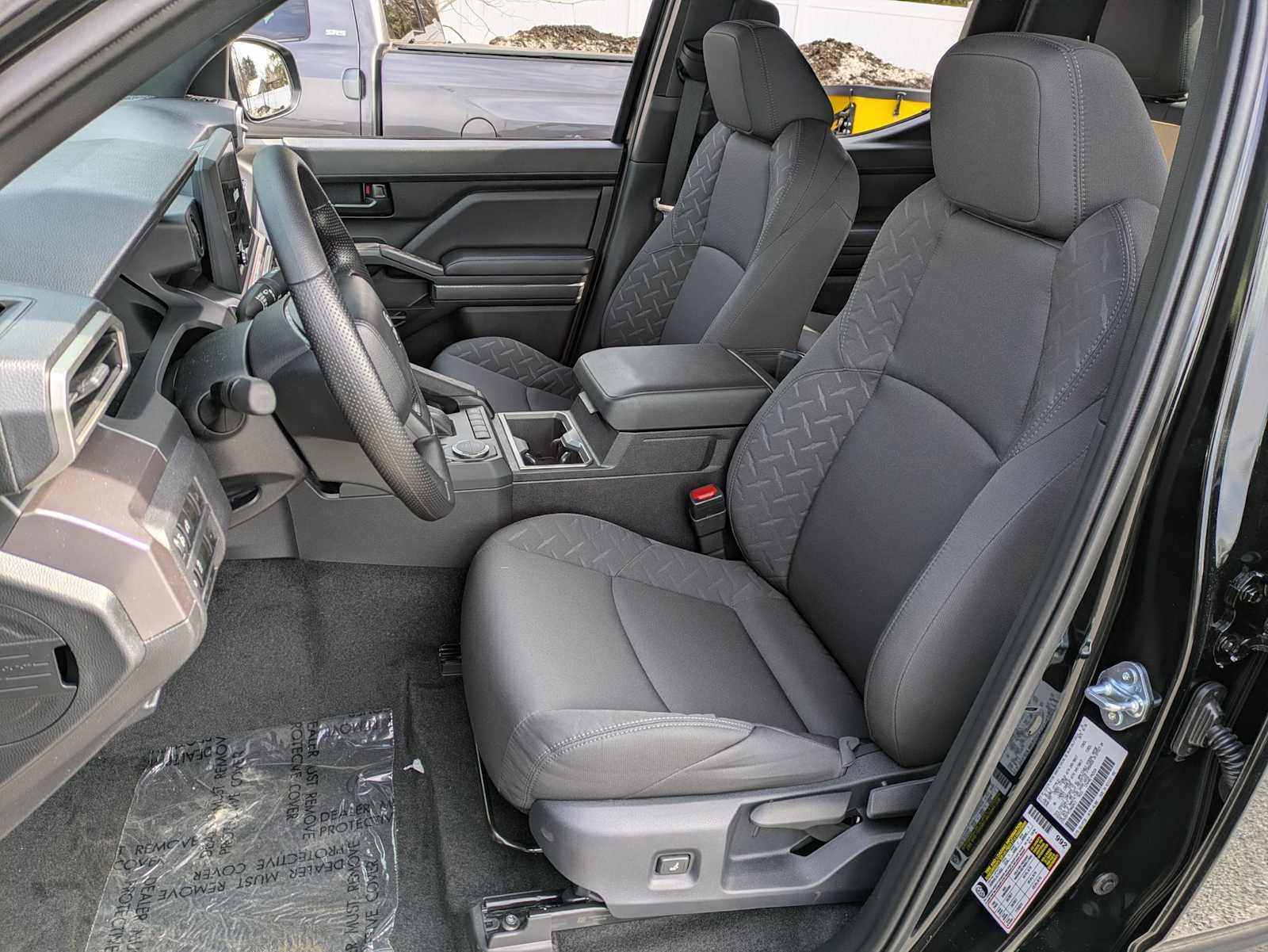 2026 Toyota Tacoma SR5 - Photo 7