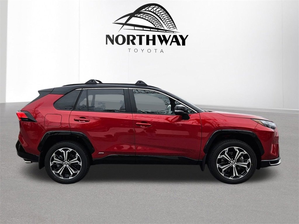 New 2025 Toyota RAV4 Plug-in Hybrid XSE PLUG-IN HYBRID