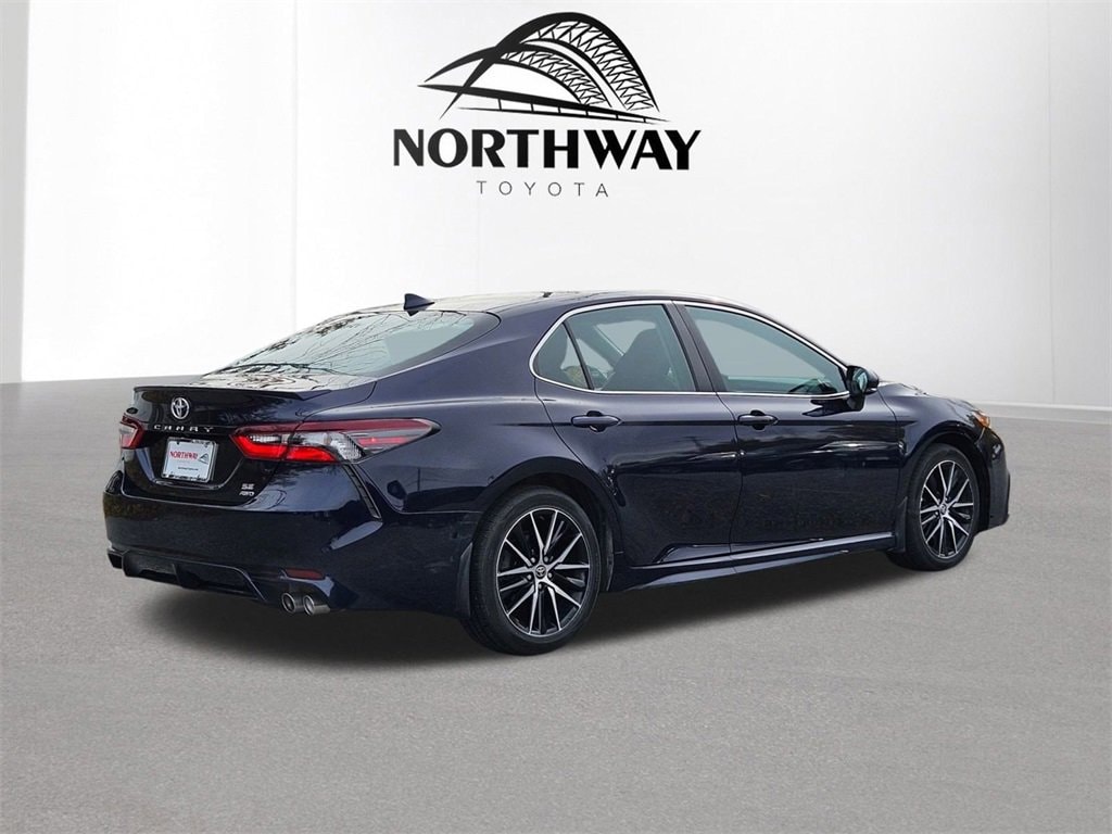 Used 2022 Toyota Camry SE Sedan