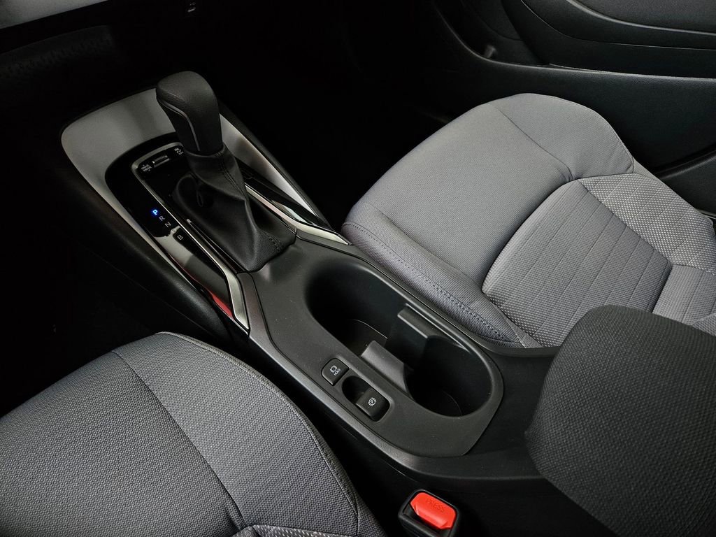 2026 Toyota Corolla SE - Photo 14