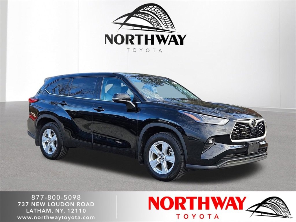 2022 Toyota Highlander SUV 