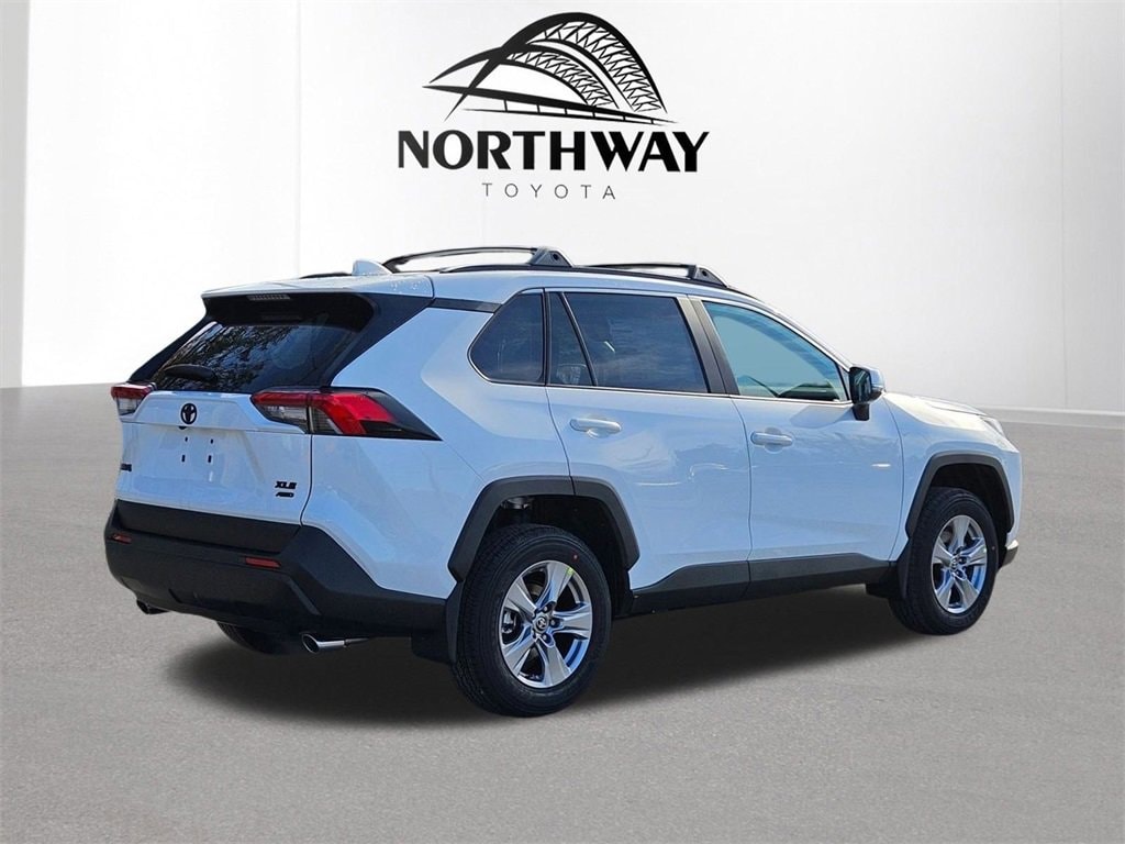 New 2025 Toyota RAV4 XLE XLE AWD SUV