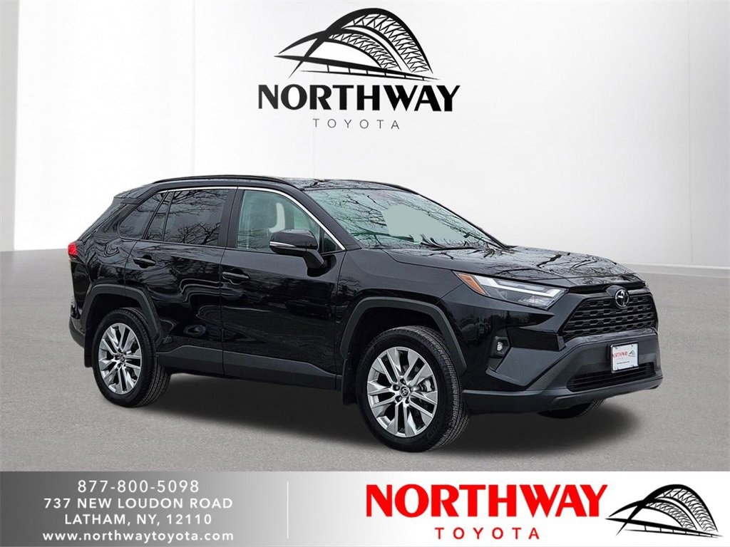 2024 Toyota RAV4 XLE Premium's photo