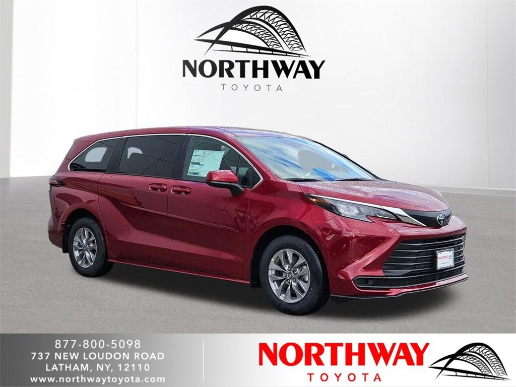 New 2026 Toyota Sienna LE 8 PASSENGER