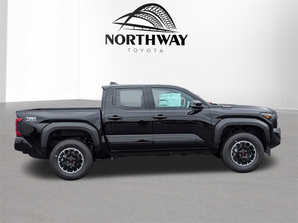 2025 Toyota Tacoma TRD Off-Road 4x4 Double Cab photo 3