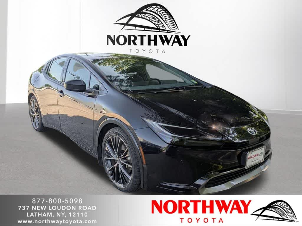 2024 Toyota Prius Hatchback 