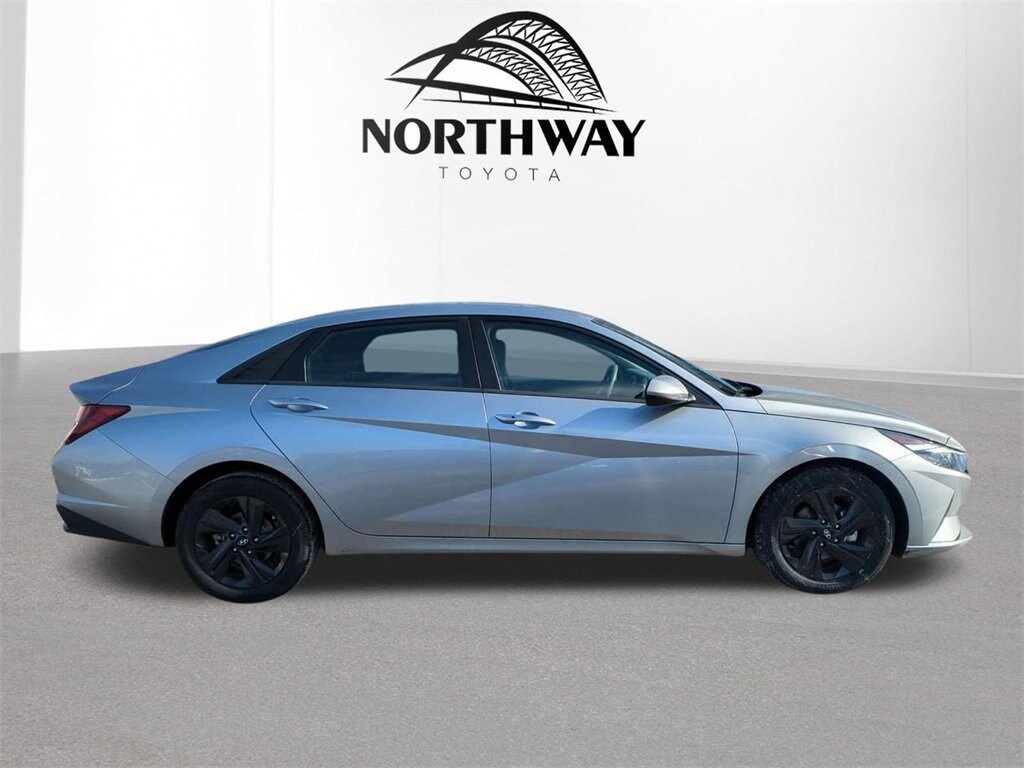 Used 2022 Hyundai Elantra SEL Sedan