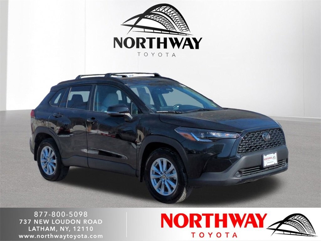 Used 2023 Toyota Corolla Cross LE SUV
