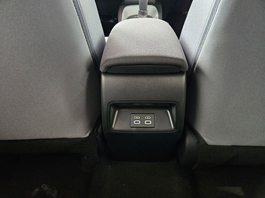 2026 Toyota Corolla SE - Photo 21