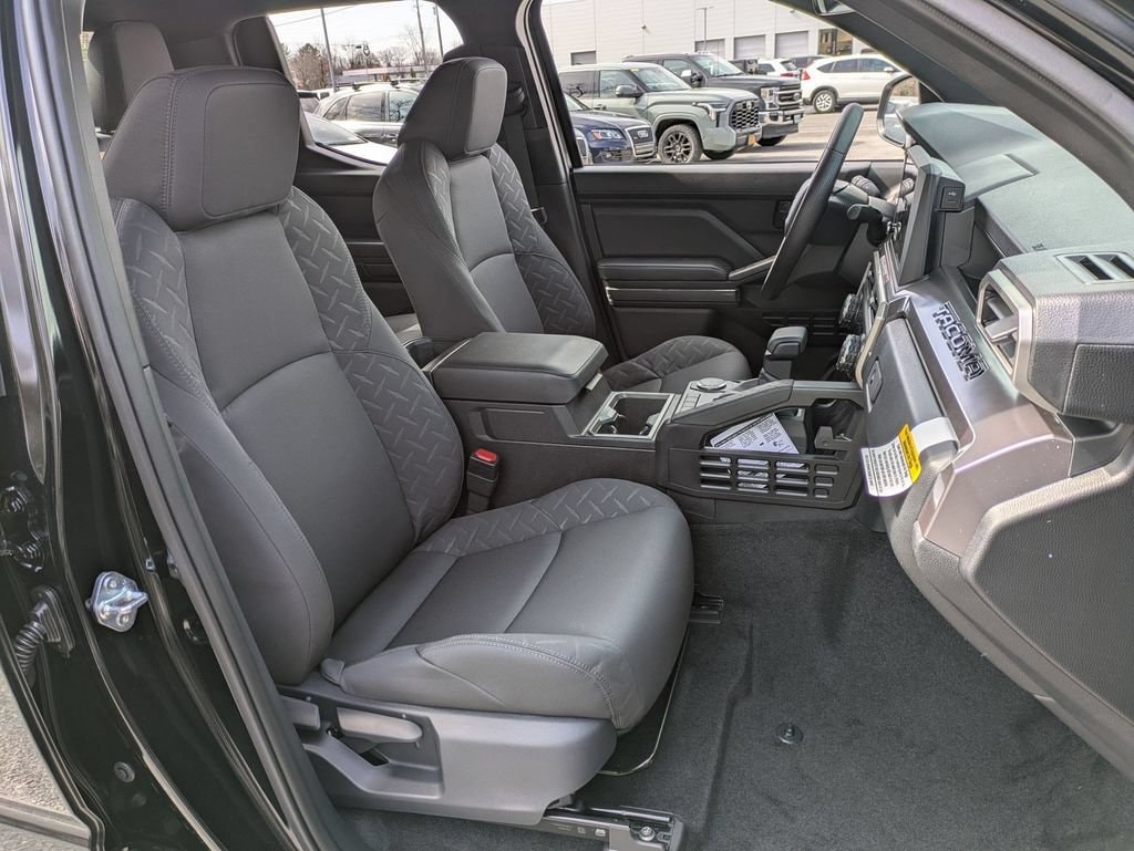 2026 Toyota Tacoma SR5 - Photo 20