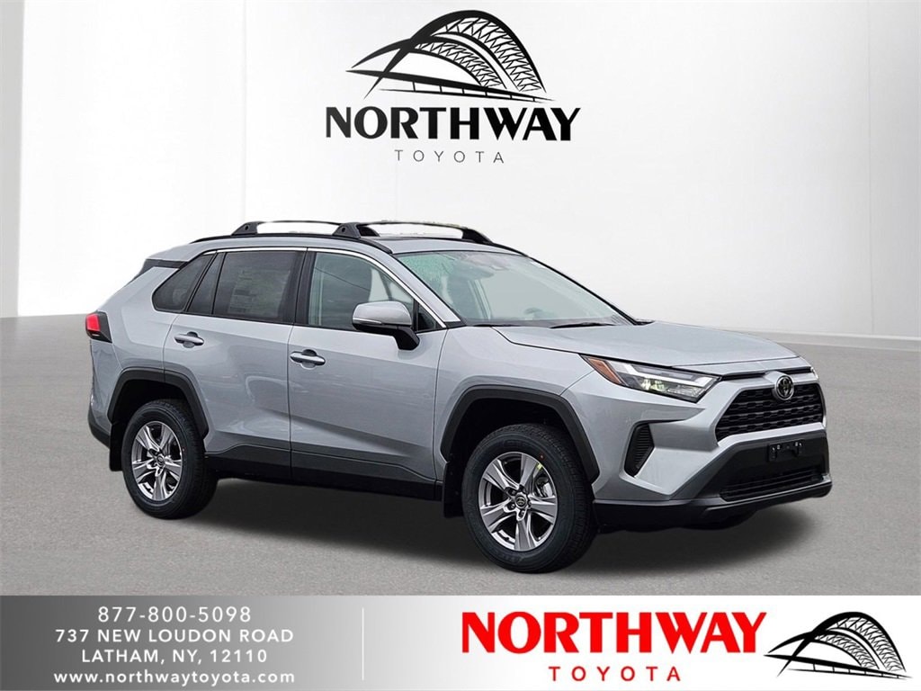 New 2025 Toyota RAV4 XLE XLE AWD SUV