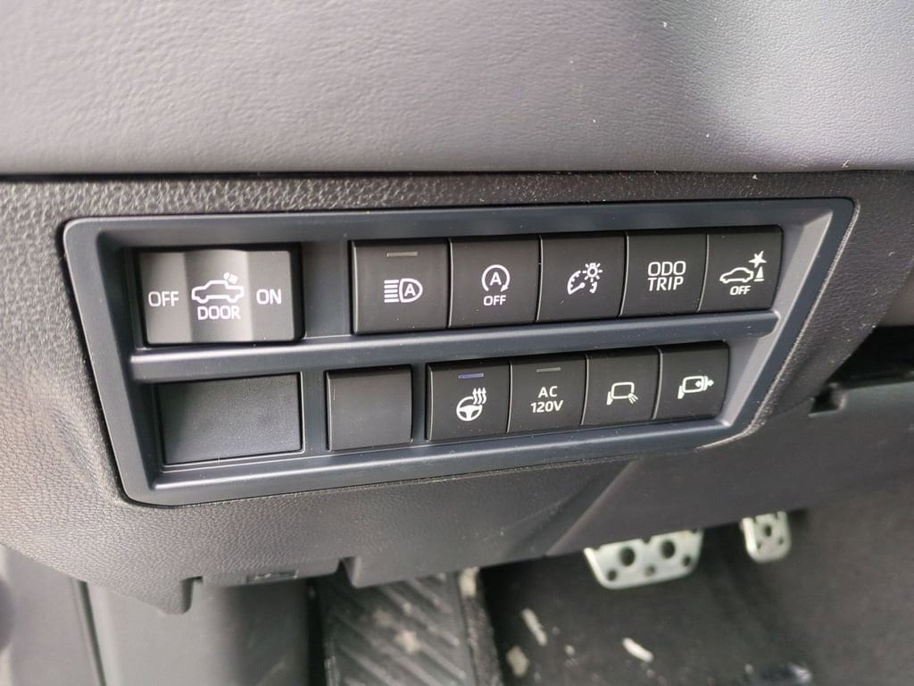 2026 Toyota Tundra Platinum - Photo 17